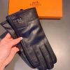 Hermes Soya Gloves In Black