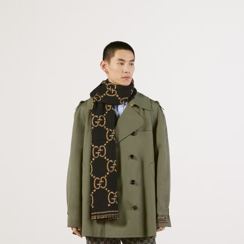 gucci-gg-jacquard-scarf-6-1