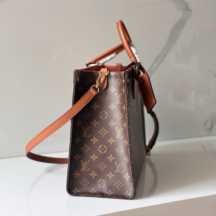 louis-vuitton-onthego-organizer-3