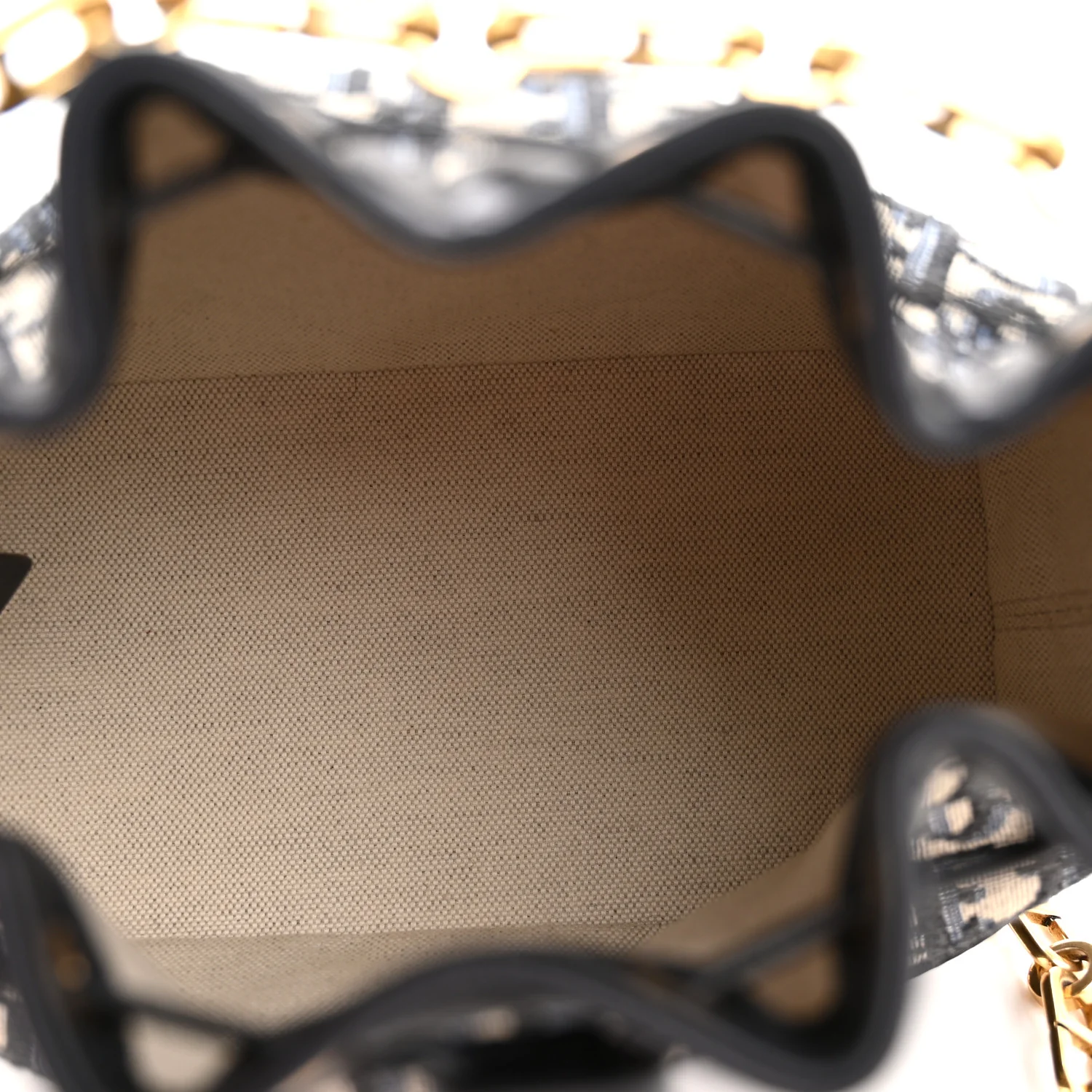 8fccdd480eb778b77e8ed5a827fed5b4