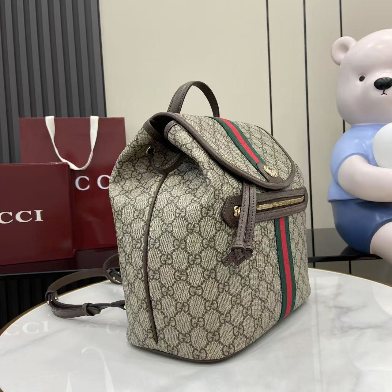 gucci-ophidia-medium-backpack-beige-dark-brown-2